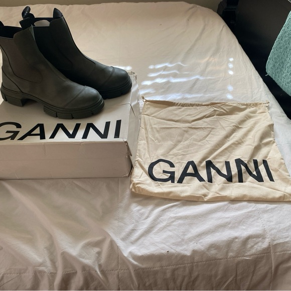 BRAND NEW (w/Box & Dust Bag) GANNI Rubber Boots - Size 10 - Style S1526 - Picture 12 of 16